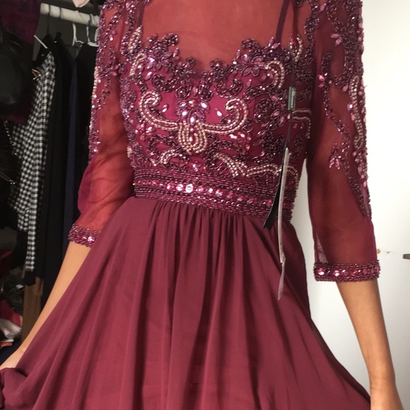 Dress - Picture 2 of 4